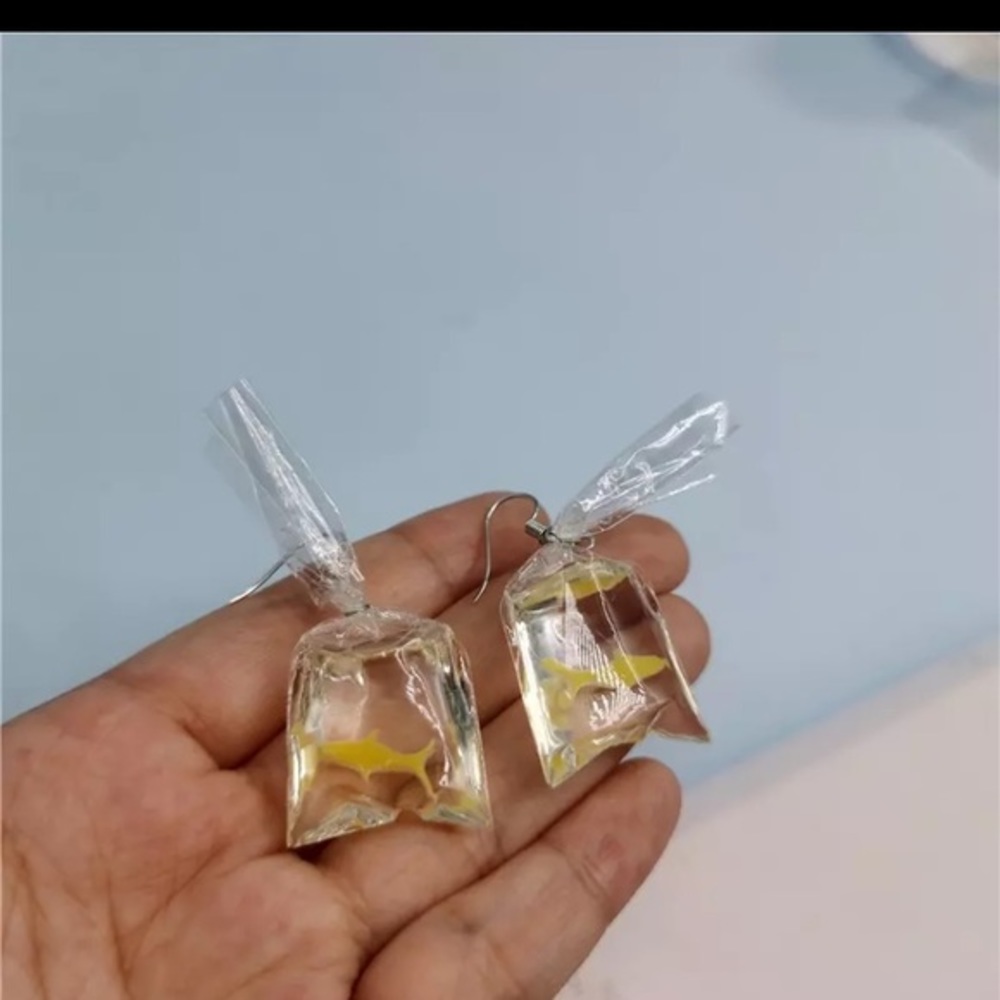 Earrings Fish in Bags Pet Store Several Varieties - Picture 3 of 6